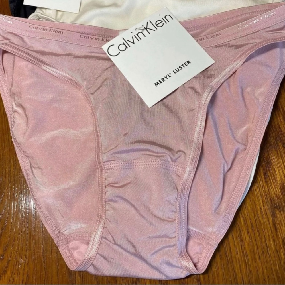Calvin Klein panties - Small